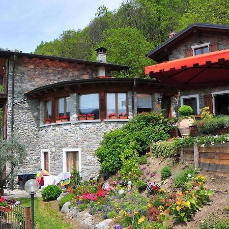 Agriturismo La Fonte Di Mariella Gravedona Exteriör bild