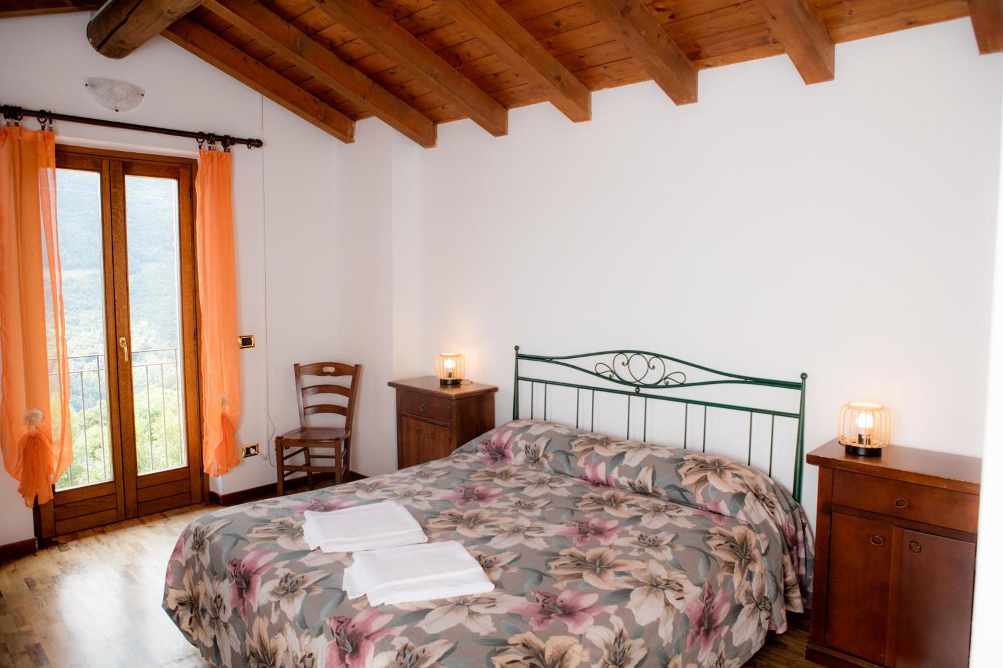 Agriturismo La Fonte Di Mariella Gravedona Exteriör bild