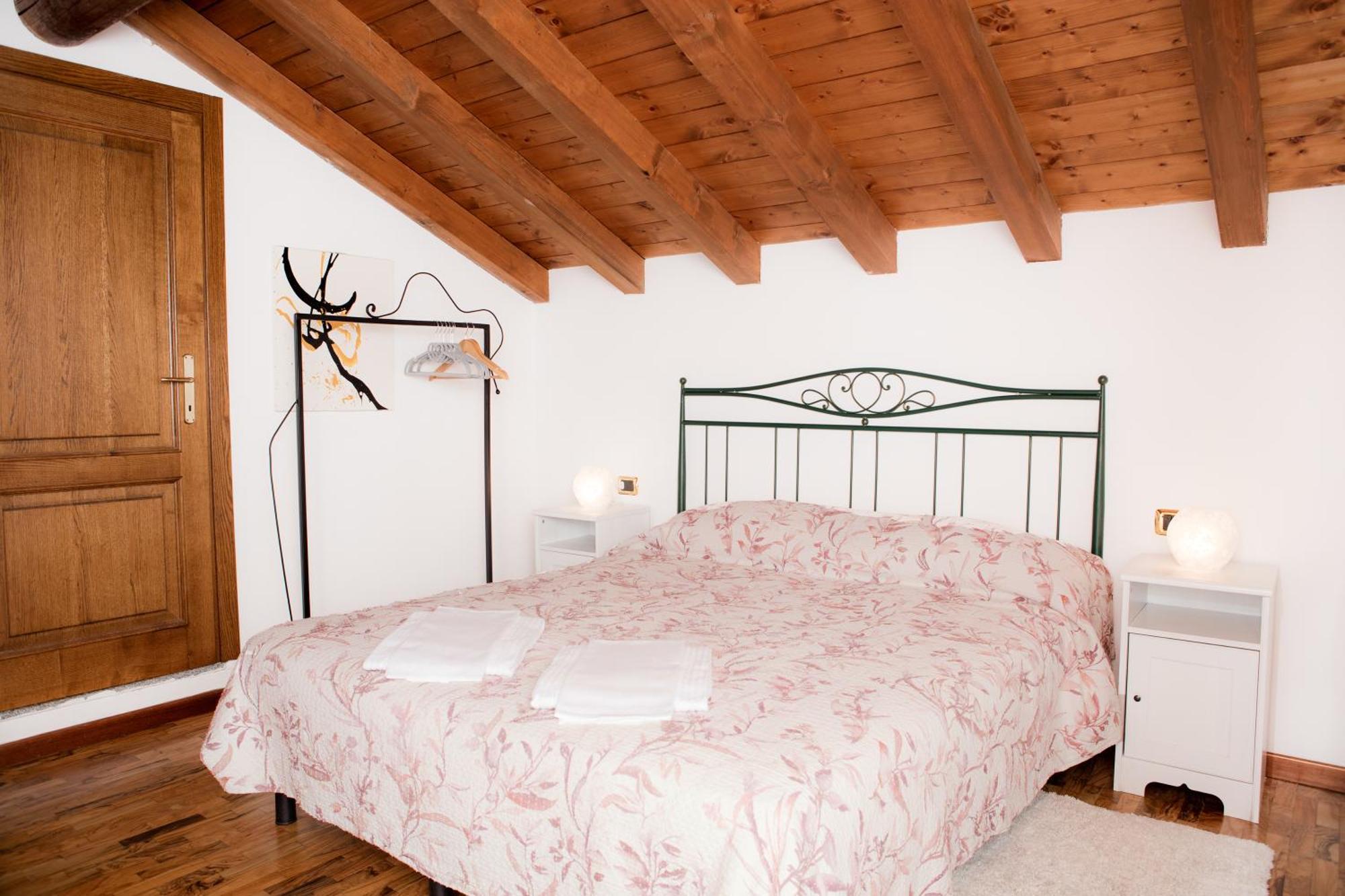 Agriturismo La Fonte Di Mariella Gravedona Exteriör bild